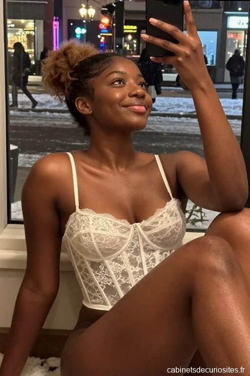 Camille13, 21