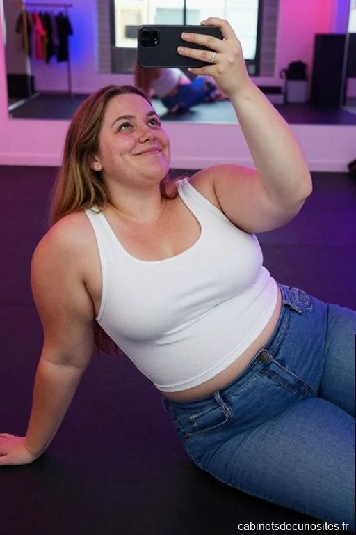 Camille49, 30