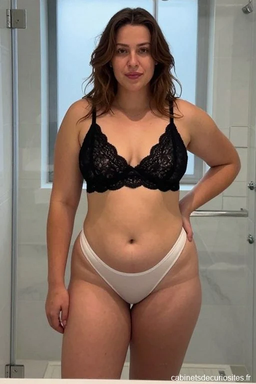 Chloe38Hot, 33