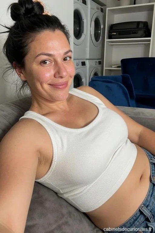 Chloe62_41, 41