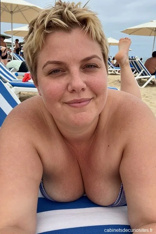 Chloe83, 35