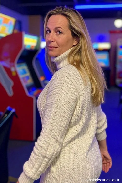 Chloe92, 49