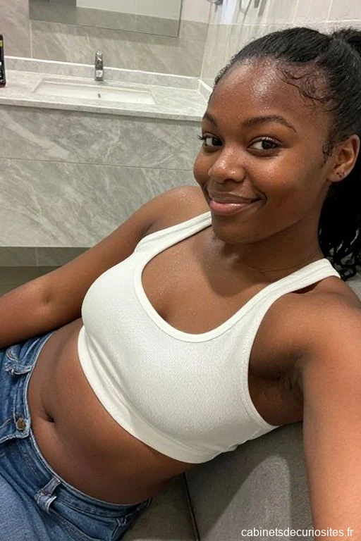Chloé25Doubs, 28