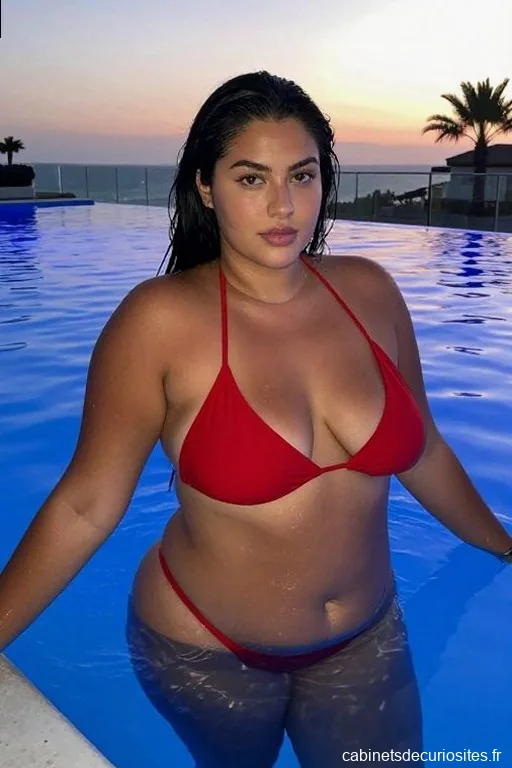 Chloé62Hot