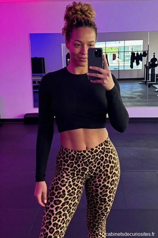 Chloé77Hot, 38