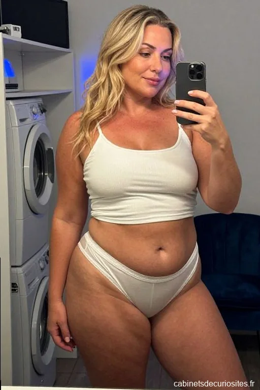 Chloé78Hot, 45