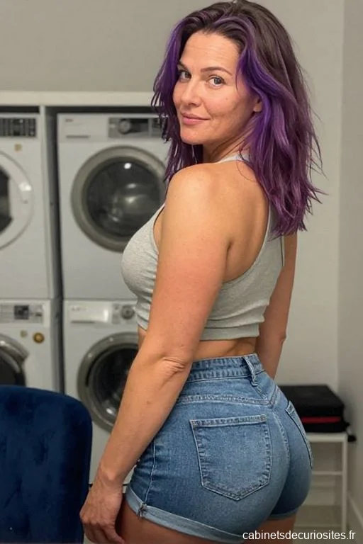 Claire44_14, 44