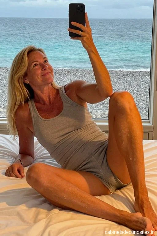 Elsa78Hot, 50