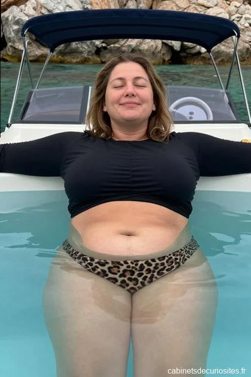 Julie38Hot, 48