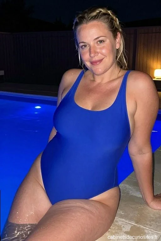 Julie38Hot