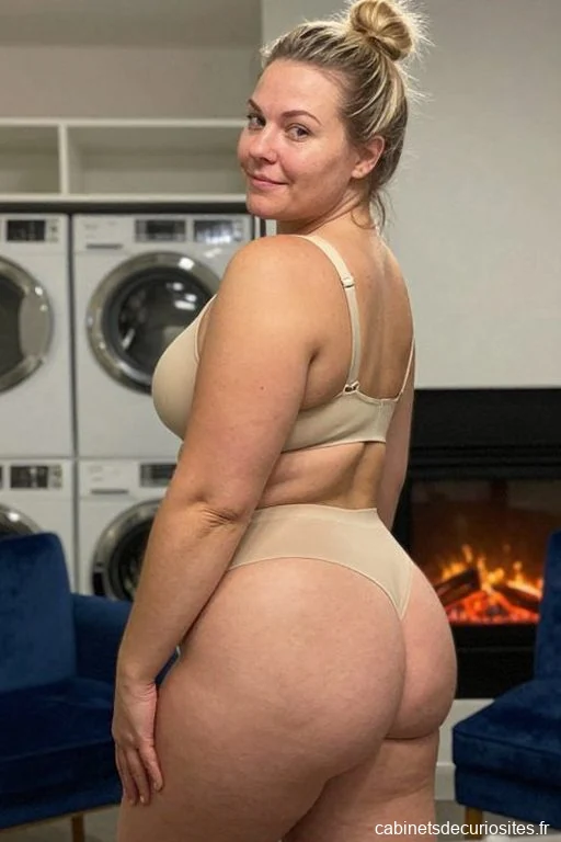 Julie40_69, 40