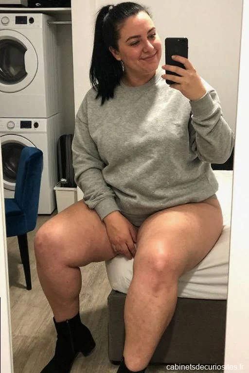Julie42_CB
