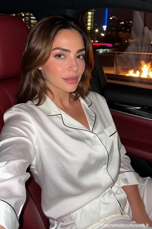 Julie94, 34