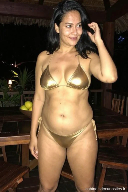 MarieChampagne51, 46