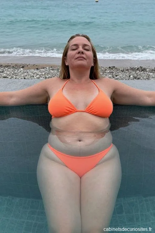 Sophie34, 40