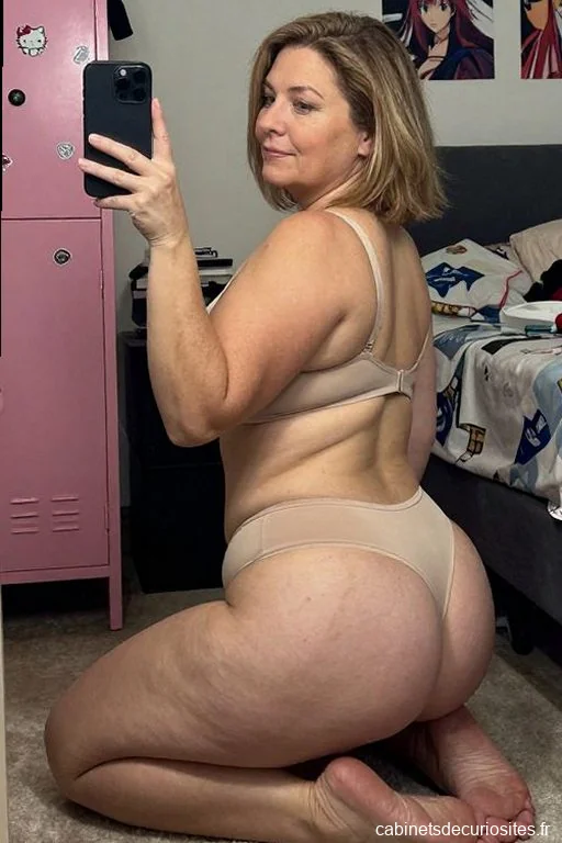 Sophie63Hot